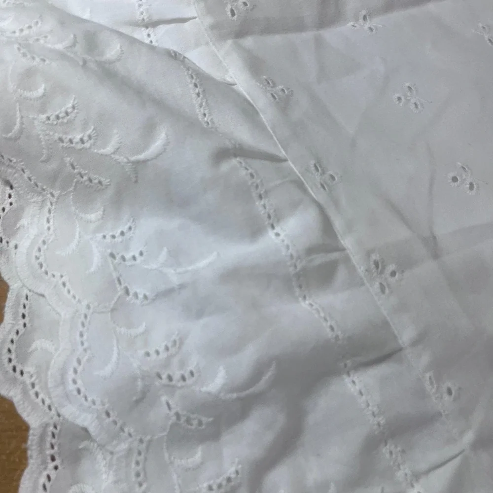 N/A vtg white